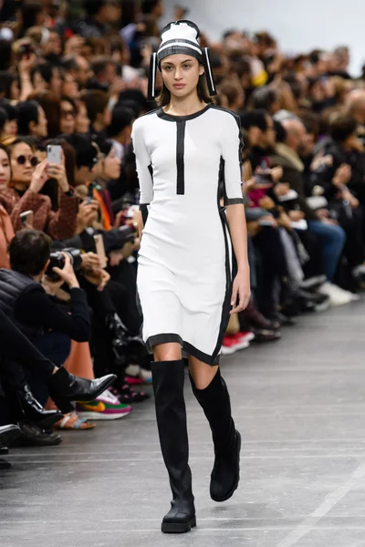 Look 2